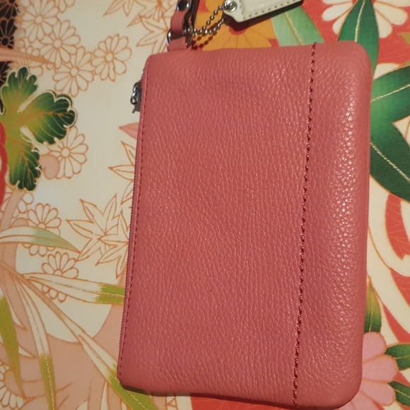 Coach wristlet/ wallet - Picture 3 of 9